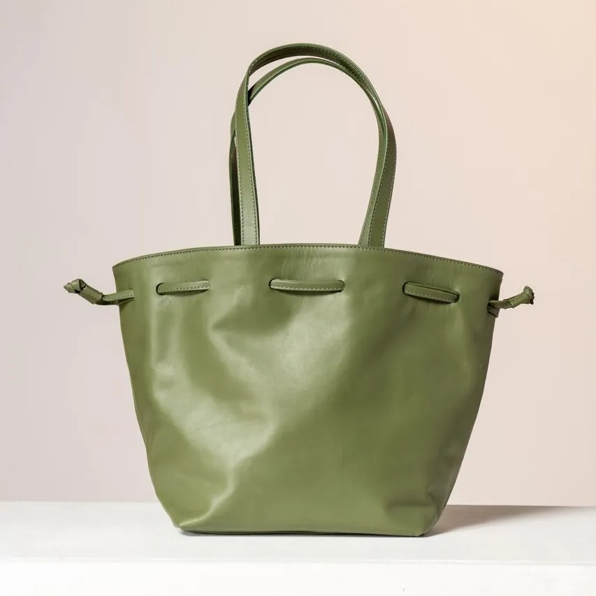 MEGGY M green OLIVA