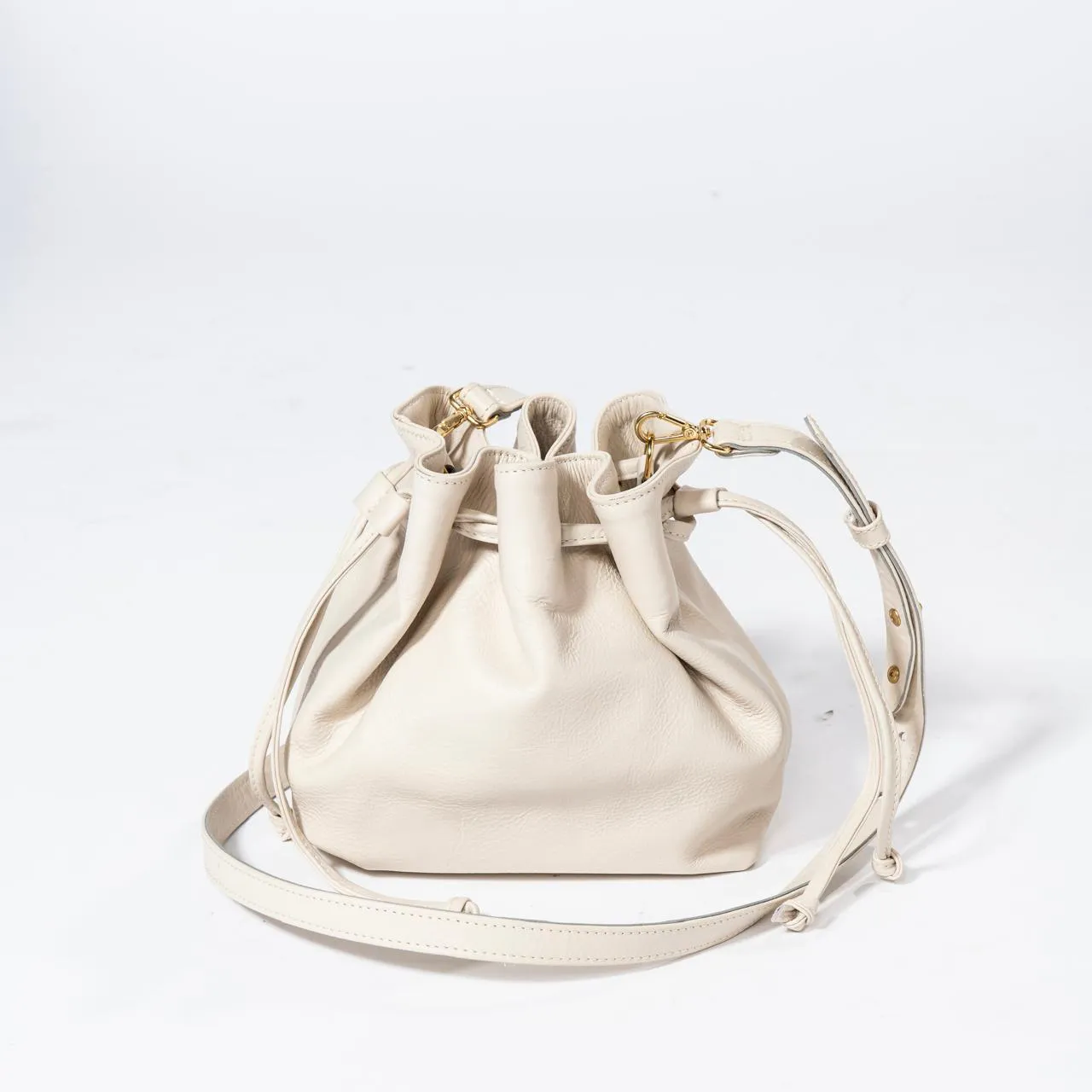 meggy_p_creme_295_2_86ea6df6068a14d4729d2c4ab7d5674e