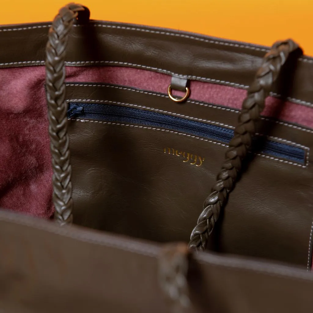 meggy_tote_183_6_3111c3897171c8f40f841cfcba40c847
