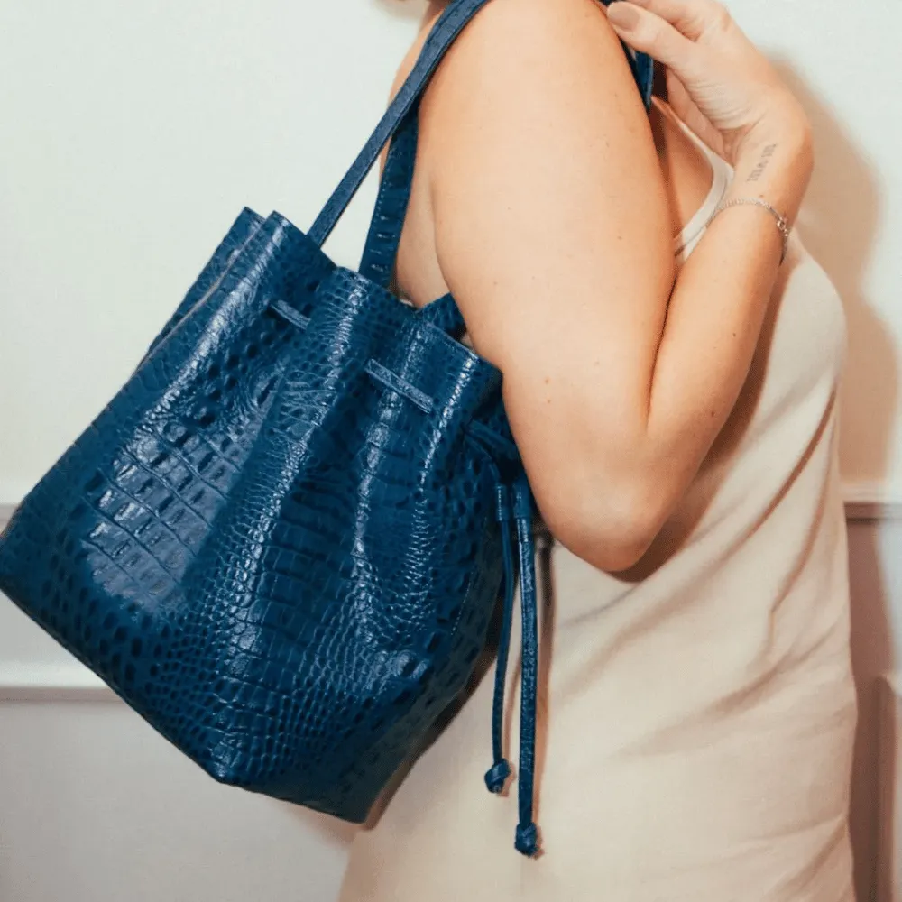meggy_m_croco_azul_4_20260529184531_a5a5967b983d